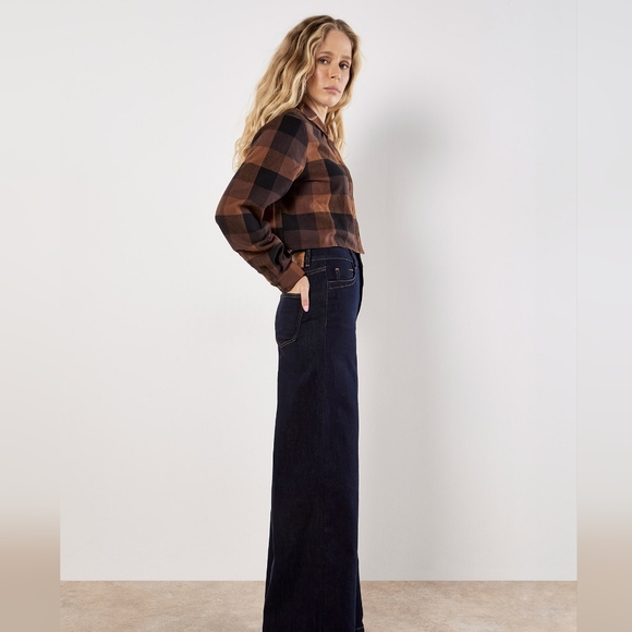 Plaid Button-Up Women's Top - Picture 3 of 6